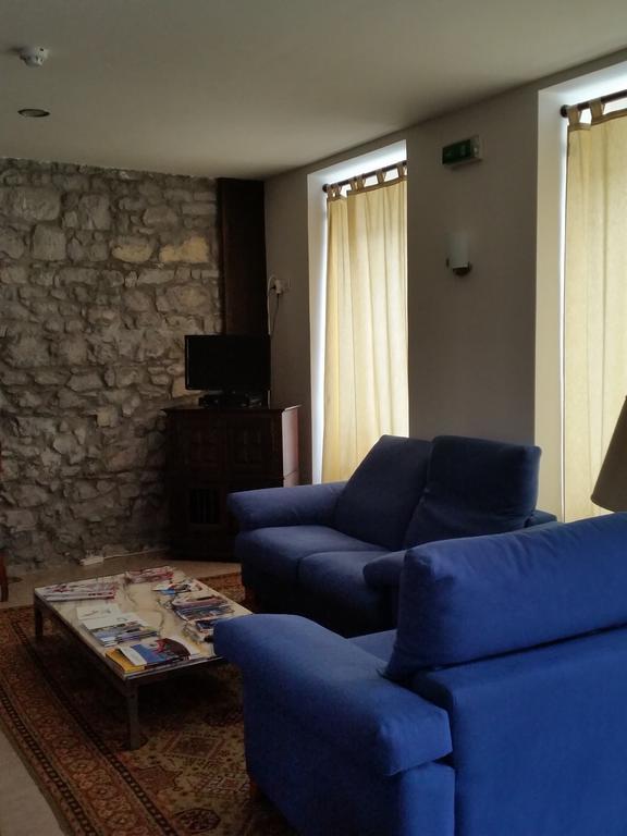 Pensao Lourenco Curia Εξωτερικό φωτογραφία